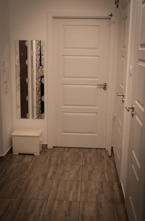 Anna Apartman Gyor Bagian luar foto