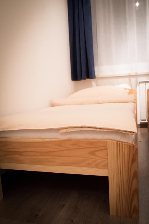 Anna Apartman Gyor Bagian luar foto